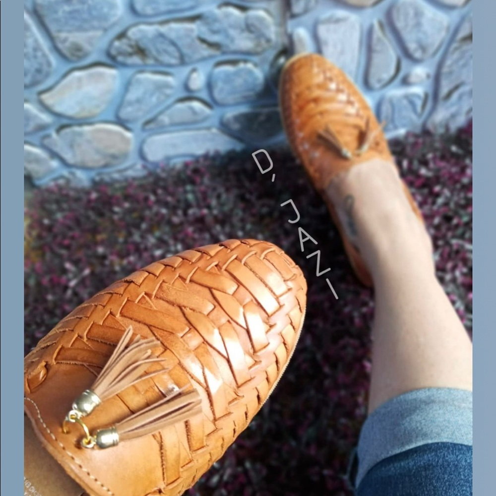 Spring styles coming soon - Picture 5 of 5